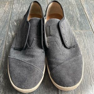 Men’s Toms shoes